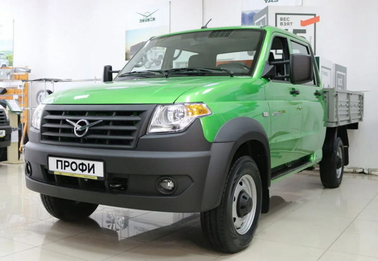 УАЗ ещё больше упростил грузовички Профи: теперь руль без подушки безопасности устанавливается на все бортовые Профи по умолчанию