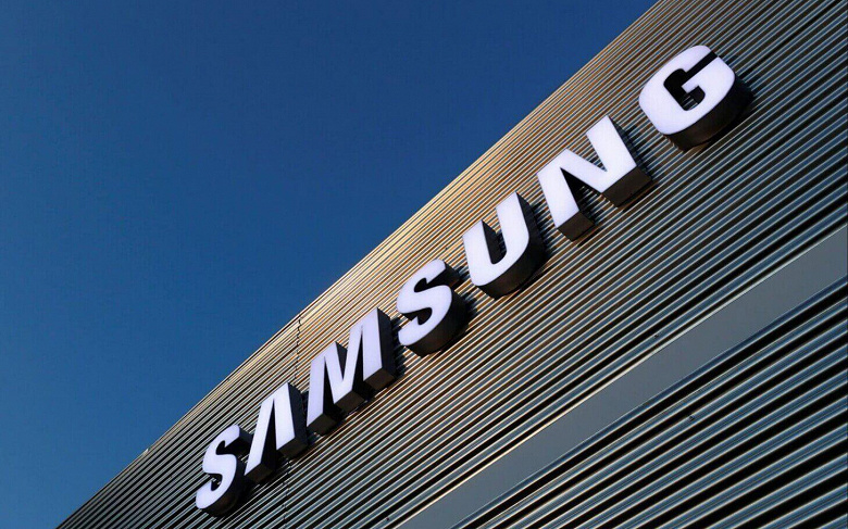 Samsung пока не приняла решения о возобновлении поставок своей техники в Россию