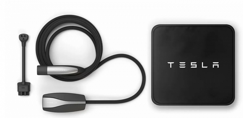 Tesla пошла по стопам Apple: никакого зарядника в комплекте электромобилей Tesla