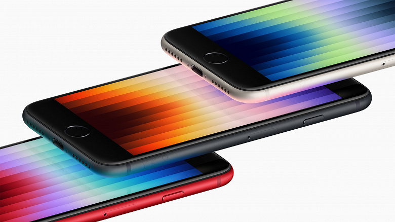 Владельцы iPhone SE 2022 жалуются на постоянные перезагрузки. Проблемы начались с выходом обновления iOS 15.4