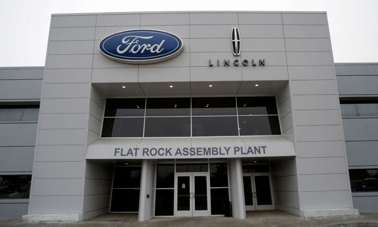 Ford и GM остановят производство на двух заводах в Мичигане