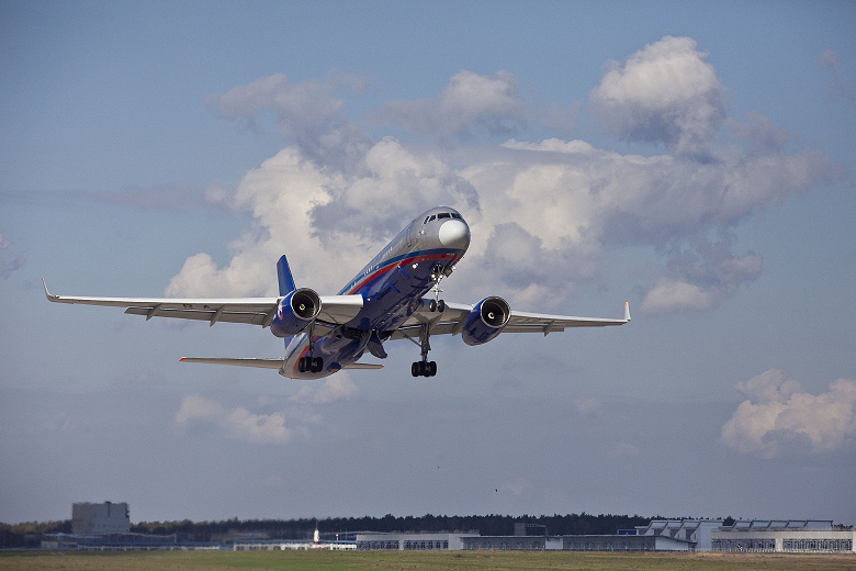 Минтранс предлагает авиакомпаниям самолеты МС-21, SSJ 100, Ту-214, Ил-96, ЛМС-901 Байкал и Ил-114 вместо Boeing и Airbus