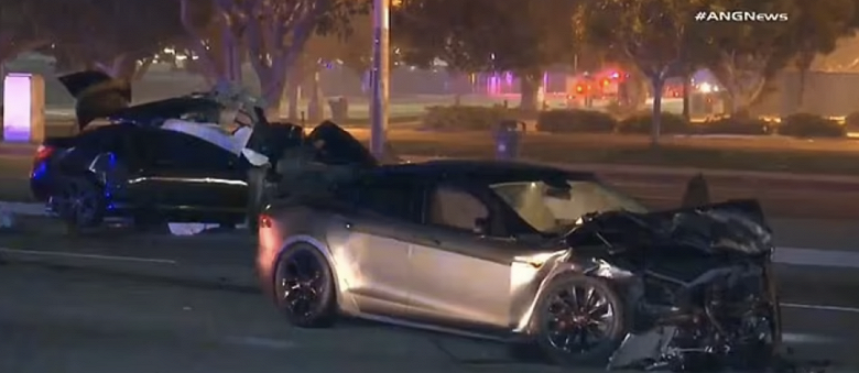 Автопилот Tesla стал причиной аварии, водитель обвиняется в убийстве