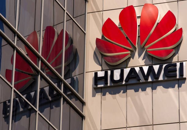 Мир, дружба, Huawei. Китай заявил о поддержке деятельности Huawei в России