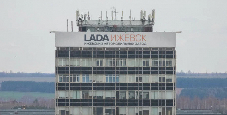 Работники Lada Ижевск ничего не добились своим письмом Путину. Подписаны приказы на увольнение персонала, производство Vesta перенесут в Тольятти