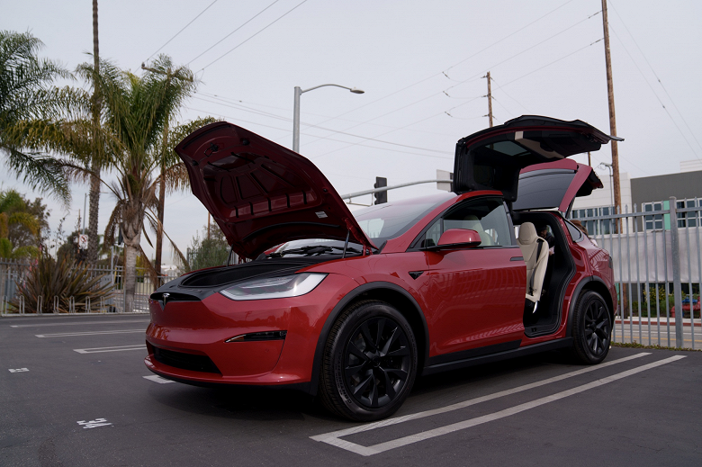 Tesla обвалила цены на Model S и Model X: удешевление достигает 10 000 долларов