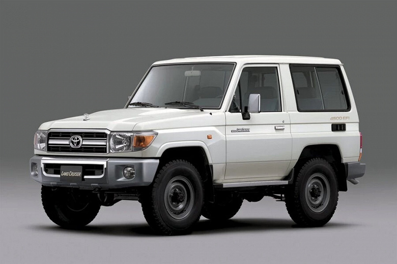 В России начали продавать новые внедорожники Toyota Land Cruiser 78. Сколько просят за эти легендарные автомобили