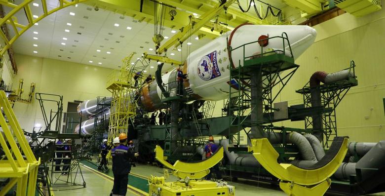 На Байконуре собрали ракету для запуска спутника дистанционного зондирования Земли Ресурс-П 4