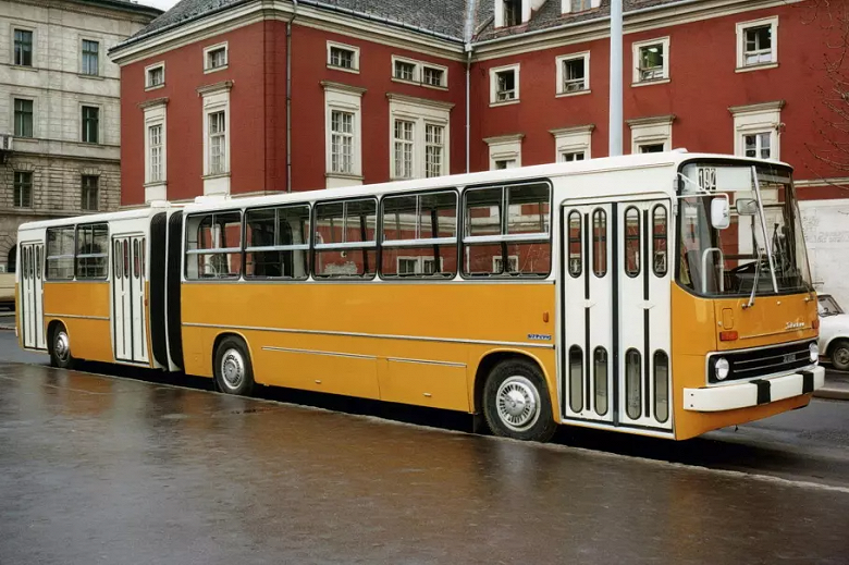 Легендарные «Икарусы» воскресили в новом виде. Завод по выпуску новых автобусов построят в Азербайджане