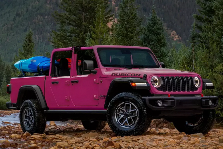 Jeep рассчитывает так подстегнуть продажи: компания предложит поклонникам ярко-розовые Gladiator