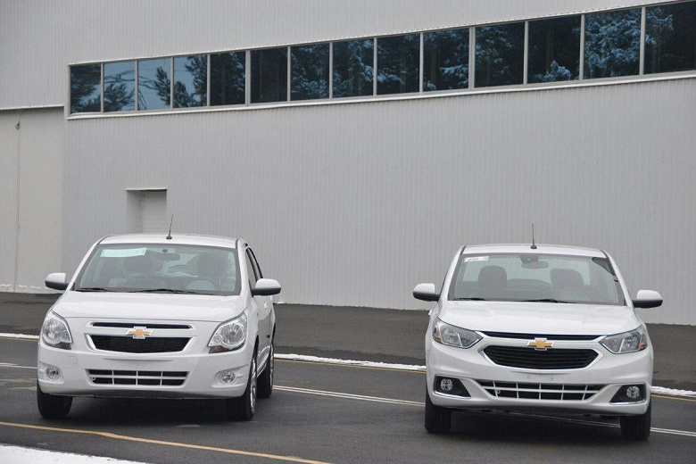Chevrolet Cobalt получит новый интерьер от Cobalt 2, а затем и новый кузов: в Узбекистане проведут рестайлинг седана