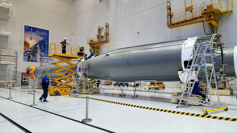 На Восточном готовят «Союз» для запуска новых «Аистов»