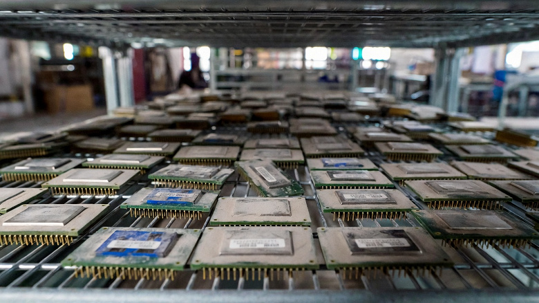 Цены на память DRAM выросли так сильно, что даже спотовые продажи на заводах застопорились