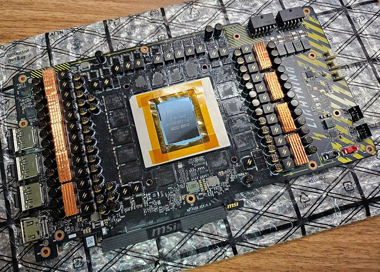 Монструозная MSI RTX 5090 Lightning: 40 фаз питания и два разъема 12V-2×6 на первых фото Монструозная MSI RTX 5090 Lightning: 40 фаз питания и два разъема 12V-2×6 на первых фото