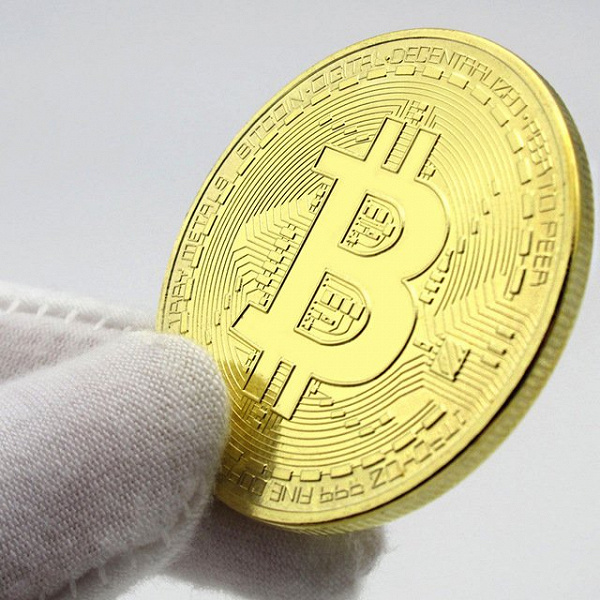 1Pc-Gold-Coins-2016-Bitcoin-Collectible-