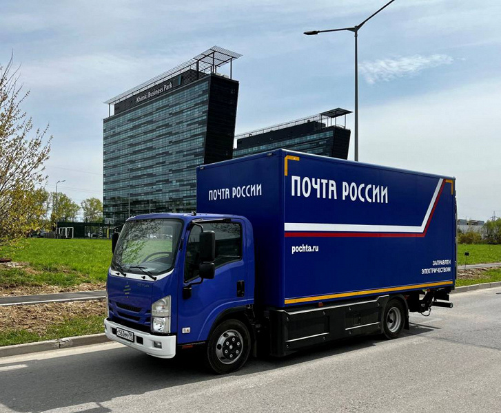 Почта России переходит на электромобили: компания получила новый грузовик Drive Electro