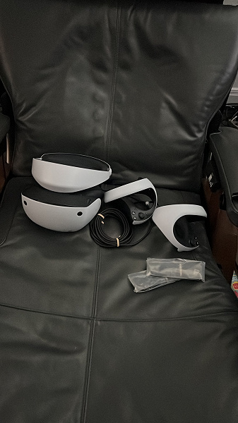 Опубликовано первое живое фото шлема виртуальной реальности Sony PlayStation VR2