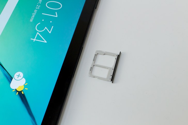 Samsung Galaxy Tab S3. Лоток для Nano-SIM и microSD
