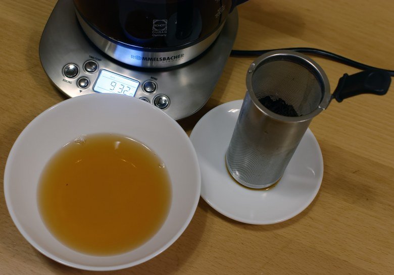 Электрический чайник Rommelsbacher TA 1400 с функцией заварки чая: не столько универсальный нагреватель воды, сколько именно устройство для приготовления чая