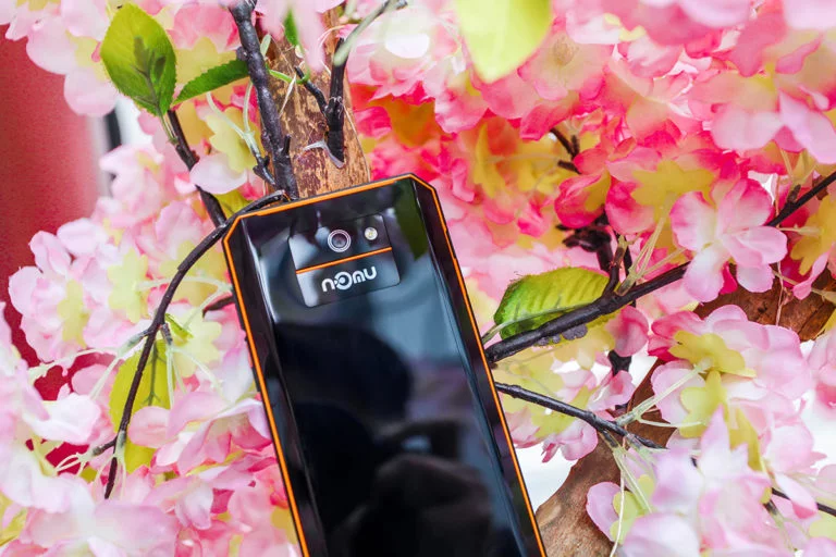 Nomu M6 &mdash; самый тонкий защищенный смартфон с поддержкой Face ID