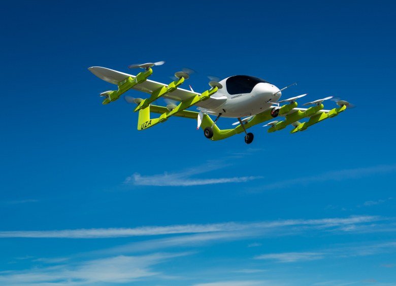 Cora — полностью электрический 13-винтовой летательный аппарат, созданный компанией Kitty Hawk, принадлежащей Ларри Пейджу