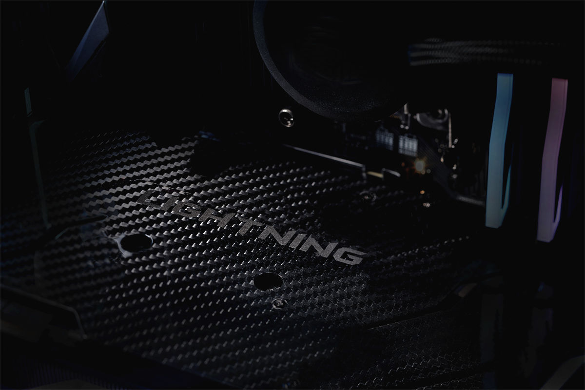 Опубликована первая официальная фотография 3D-карты MSI GeForce RTX 2080 Ti Lightning Z Опубликована первая официальная фотография 3D-карты MSI GeForce RTX 2080 Ti Lightning Z