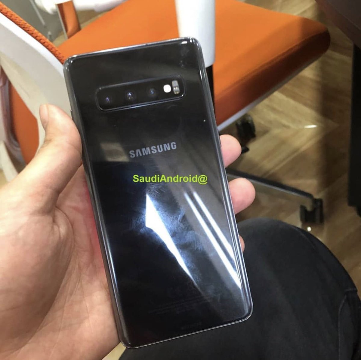 Samsung Galaxy s10 Plus живые