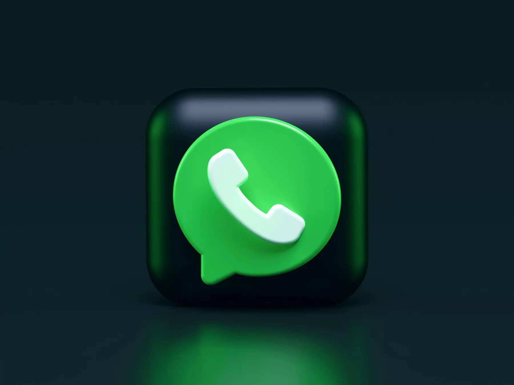 В бета-версии WhatsApp появилась долгожданная работа на нескольких устройствах