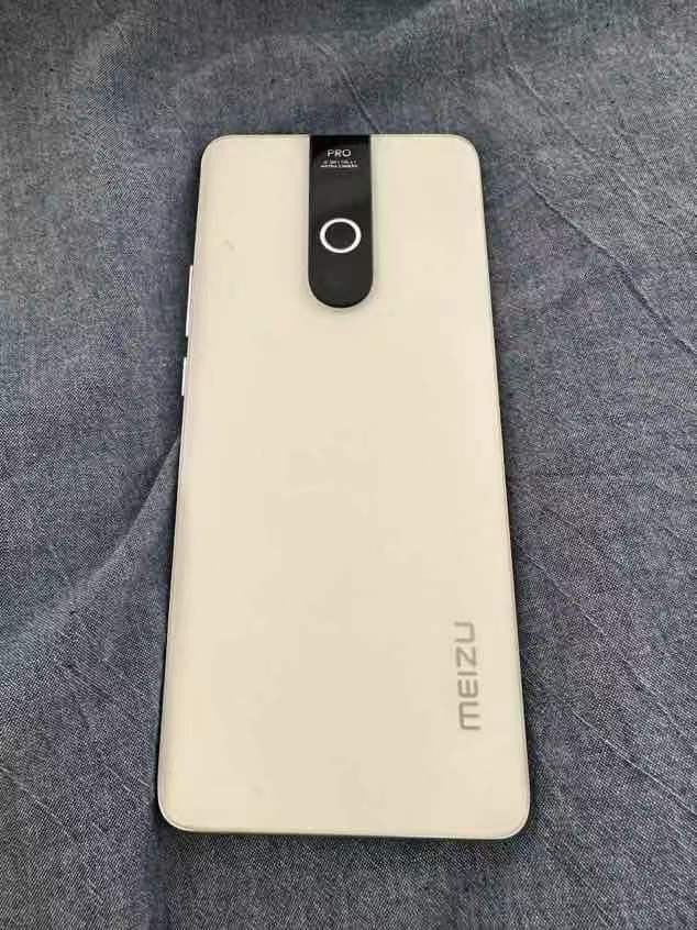 Meizu 20 Pro showed on live photos.  He unexpectedly reminded Redmi Note 8 Pro