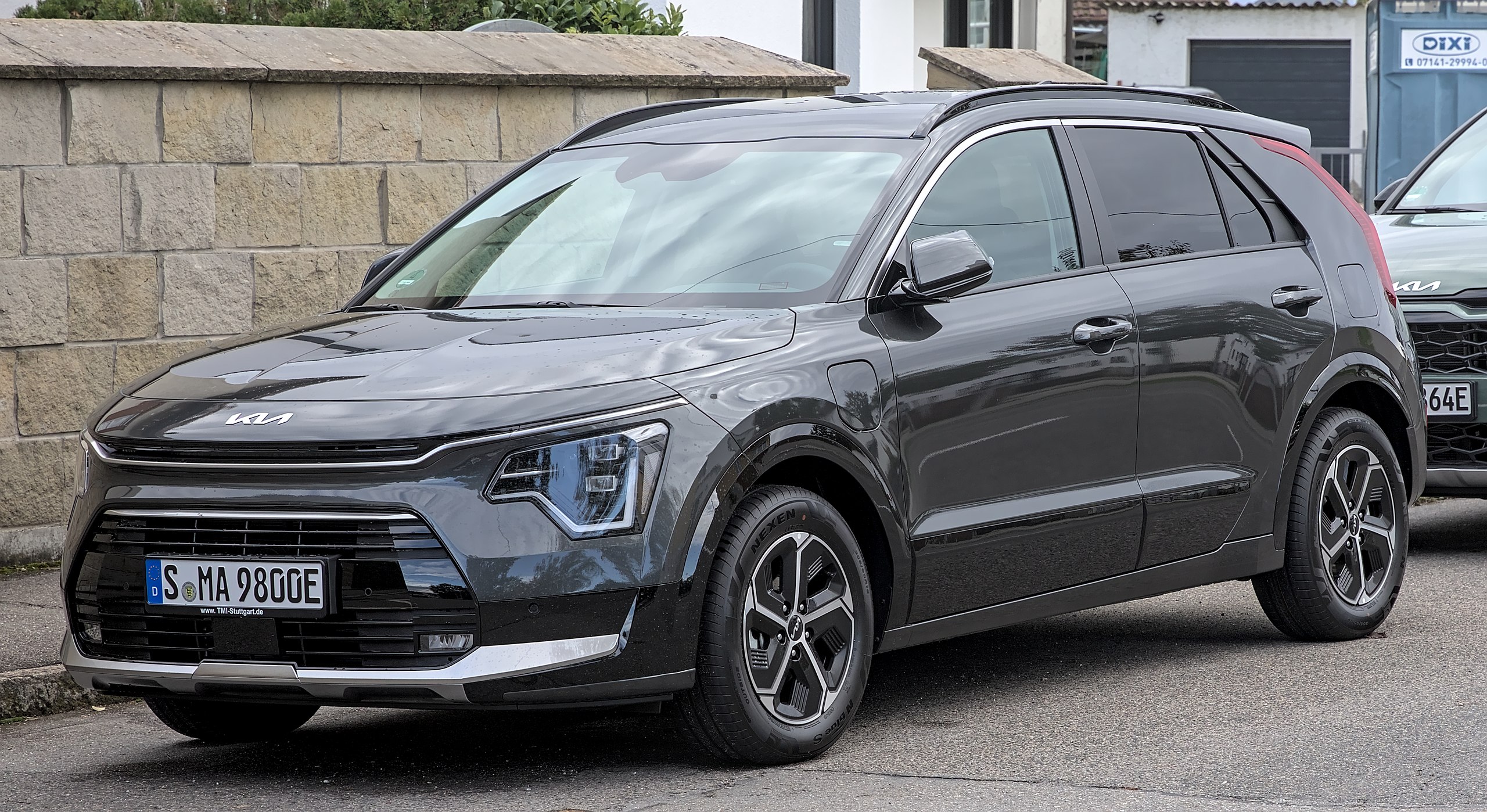 In Russia, they began to take orders for an economical second-generation Kia Niro crossover
