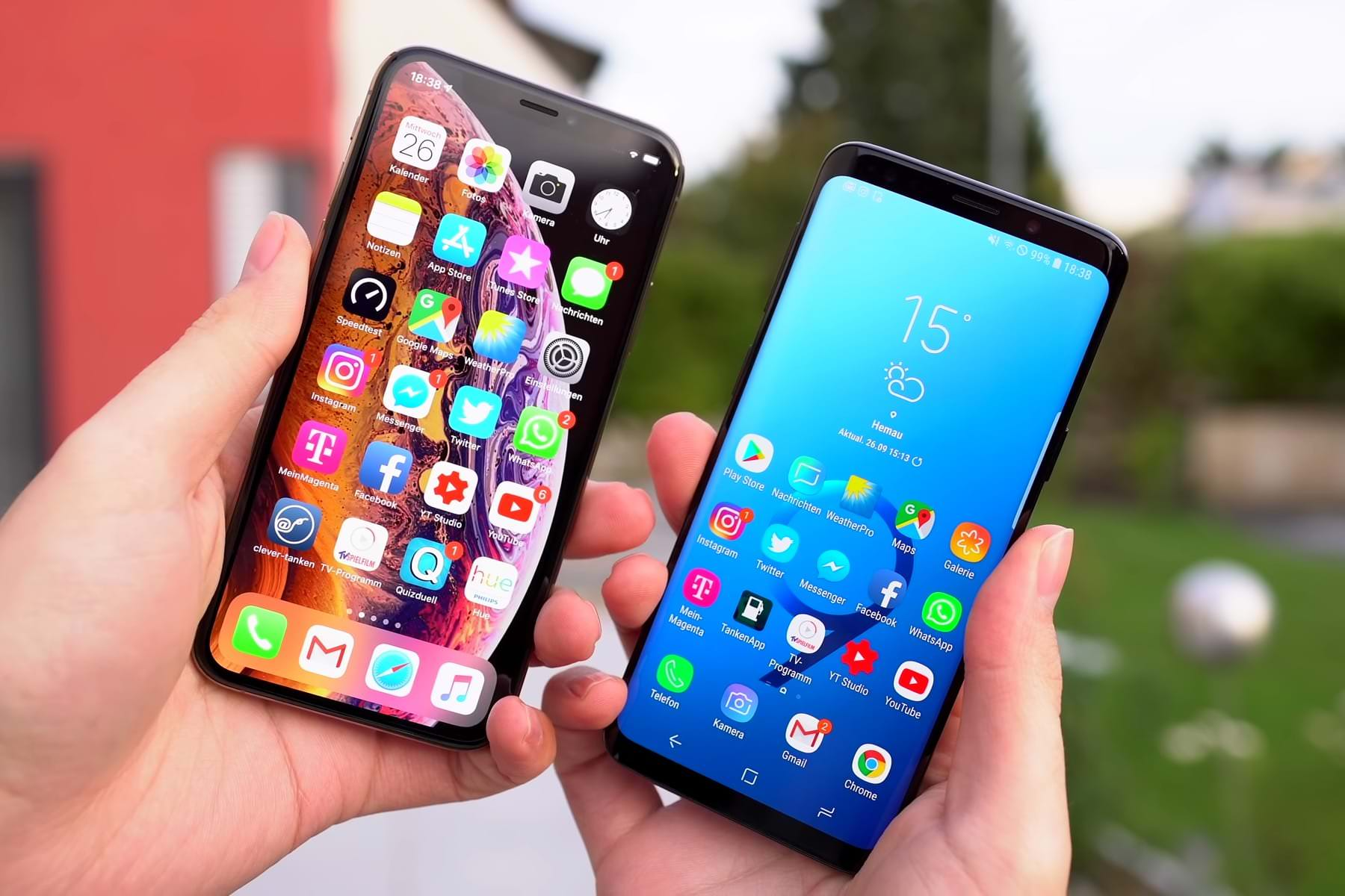 Какие лучше купить смартфона телефоны. Смартфон. Смартфоны iphone , Samsung , Xiaomi. Самсунг Сяоми. Век смартфонов.
