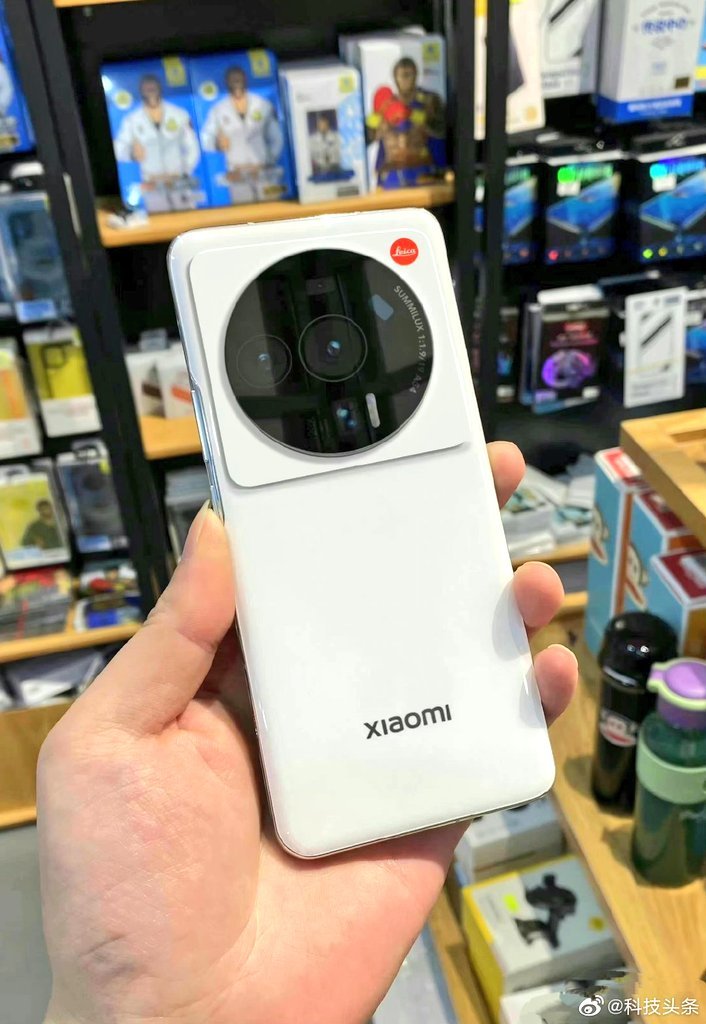 Опубликованы эффектные фото и видео с Xiaomi 13 Pro, демонстрирующие макросъёмку