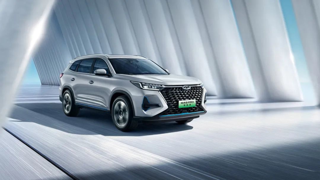 326 hp, consumption of 5.9 liters per 100 km, 7 seats, four-wheel drive and a lifetime warranty on key components.  New Chery Tiggo 8 Pro goes on sale in China