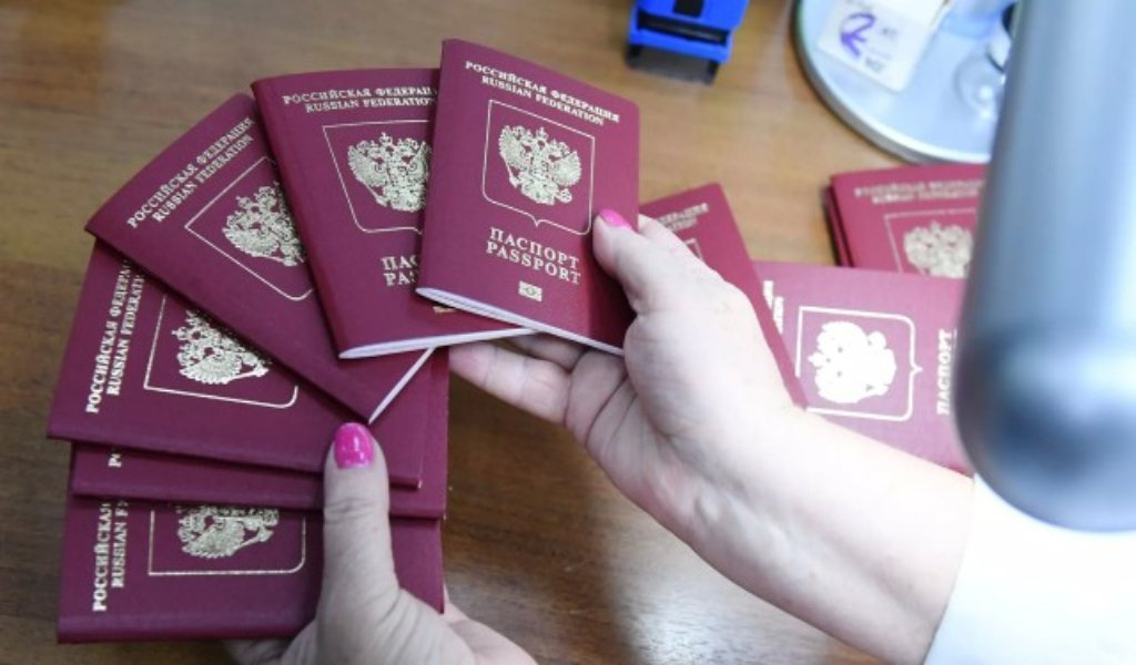 In Russia, they began issuing biometric passports again after a break due to a lack of chips: the Mikron plant could not cope with demand