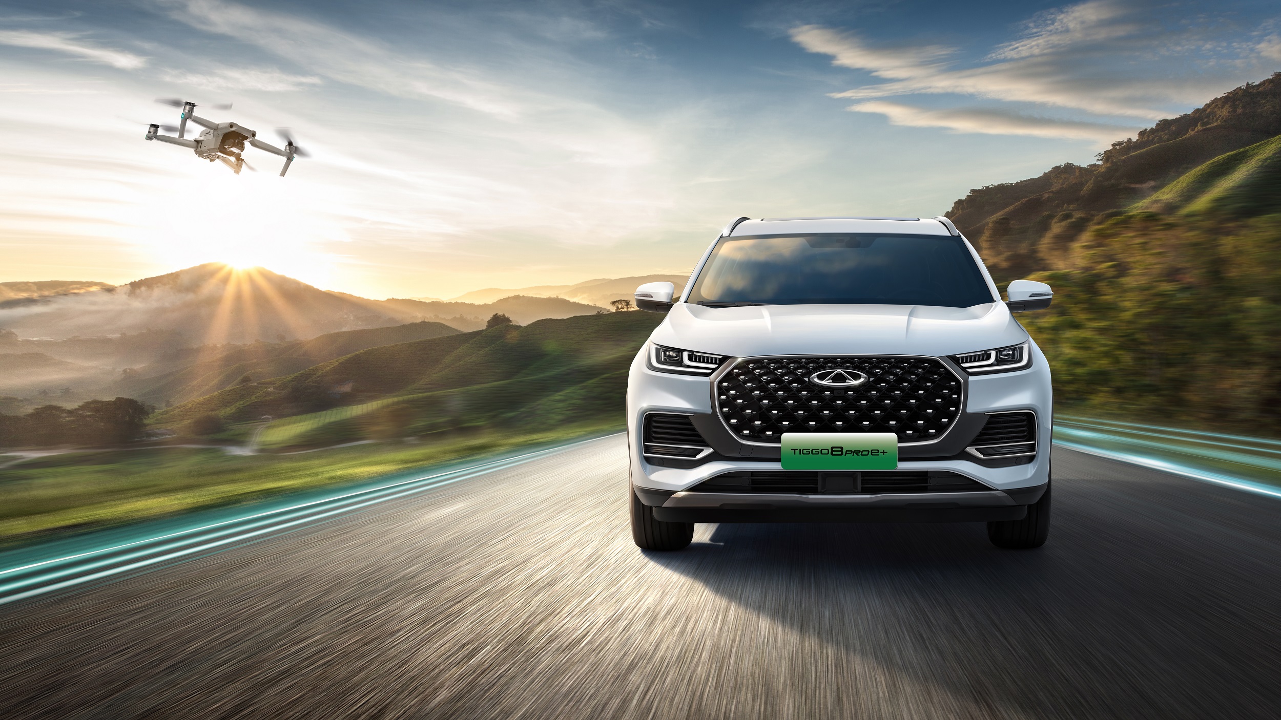 Power reserve of 1000 km and consumption of 1.3 liters of 92nd gasoline per 100 km in Russian realities.  Hybrid Chery Tiggo 8 Pro e + has been tested and is ready for release