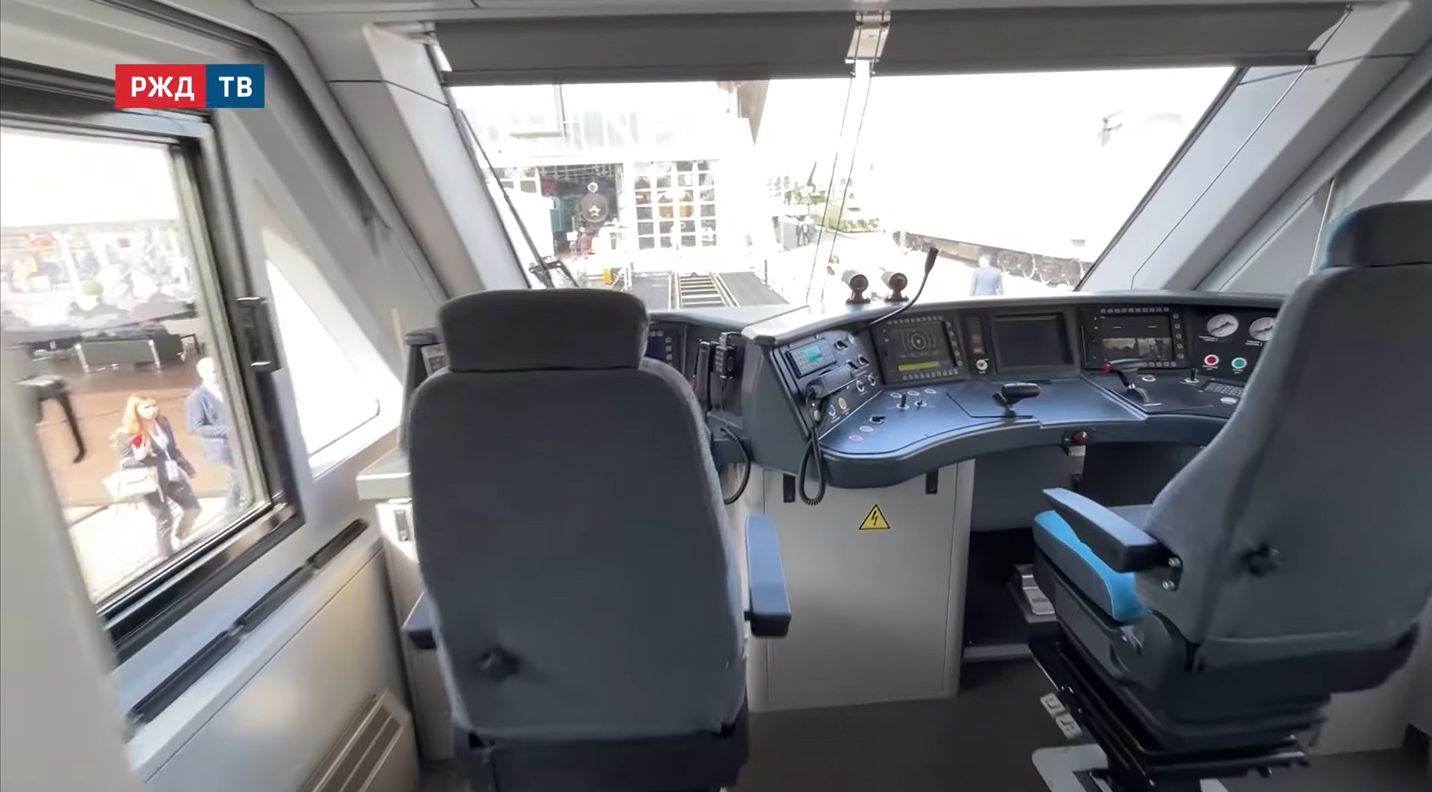 Кондиционер с обеззараживанием воздуха, адаптивное освещение, кресла ...