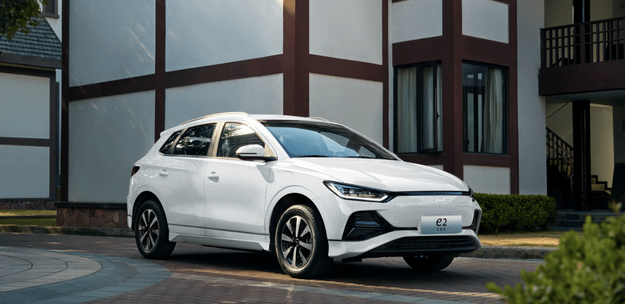 Ещё технологичнее и дешевле — теперь от 12 400 долларов. Представлен ...