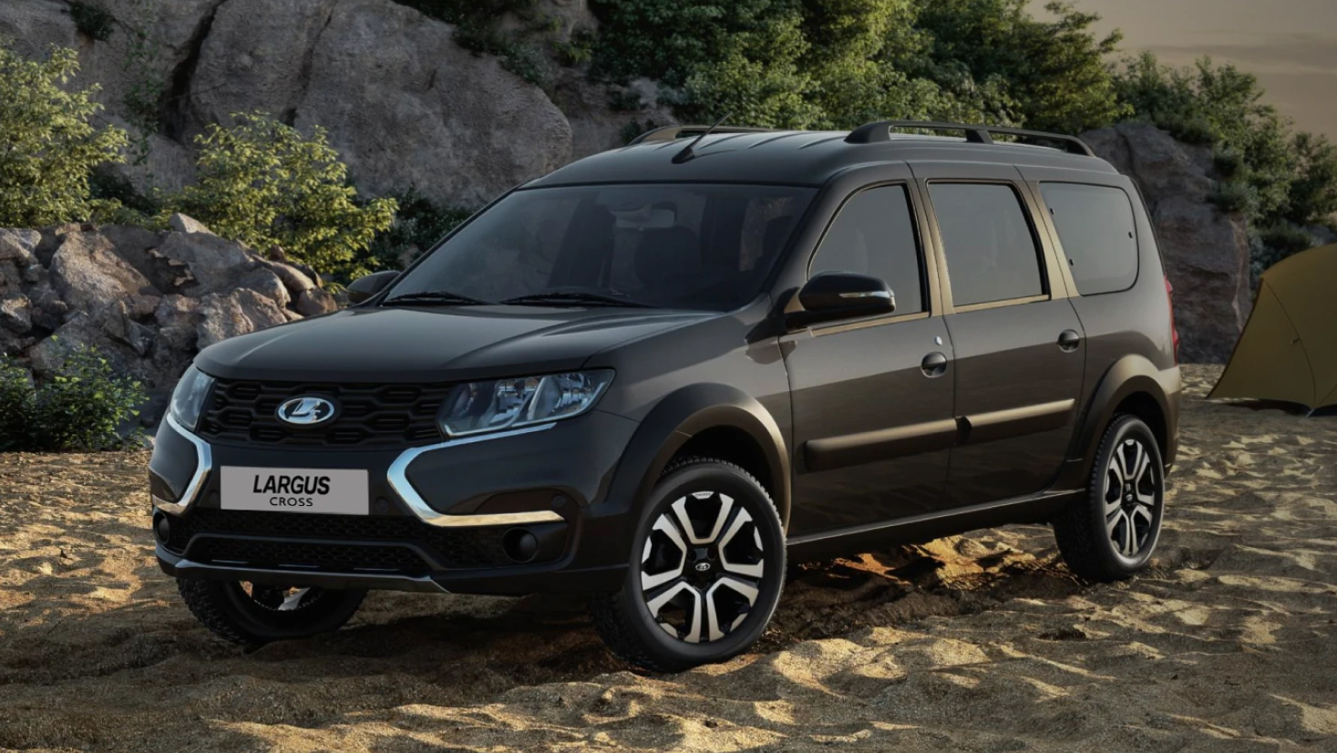 Lada Largus могут снять с продажи: владельцы жалуются, что машина «закусывает» руль