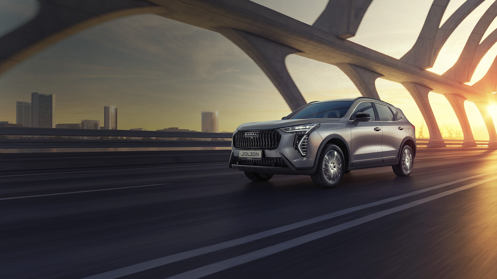 Geely Monjaro уже в топ-2: продажи китайских автобрендов в России рухнули почти на треть за год