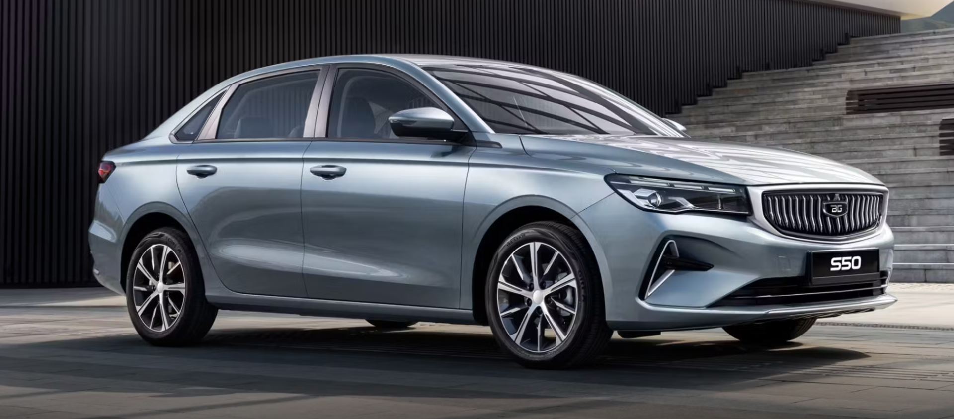 В Белоруссии ввели особые условия на покупку седанов Belgee S50 (Geely Emgrand): цена всего 49,9 тыс. BYN (1,14 млн российских рублей), кредит на 3 года под 3,9%