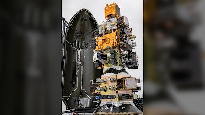 SpaceX готовится к повторной попытке запуска 140 спутников за один рейс Falcon 9