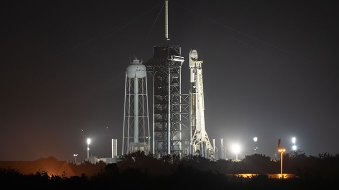 SpaceX спешит в космос до «комендантского часа» FAA: пять запусков Starlink и миссия Transporter-15 в зоне правовой неопределённости окна запусков