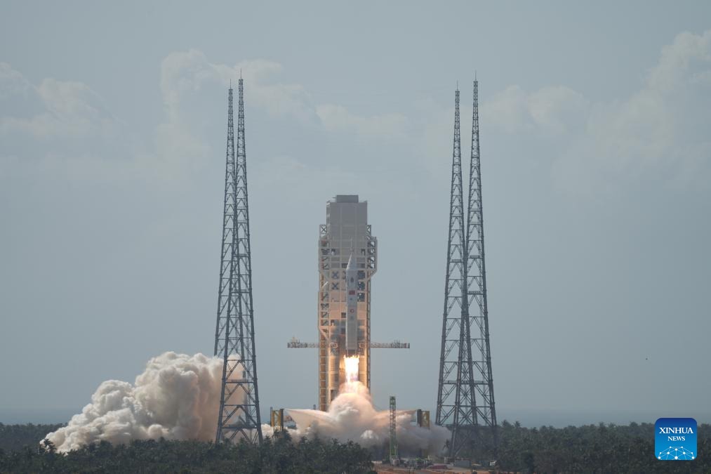 Китай успешно испытал первую ступень частично многоразовой ракеты Long March 10