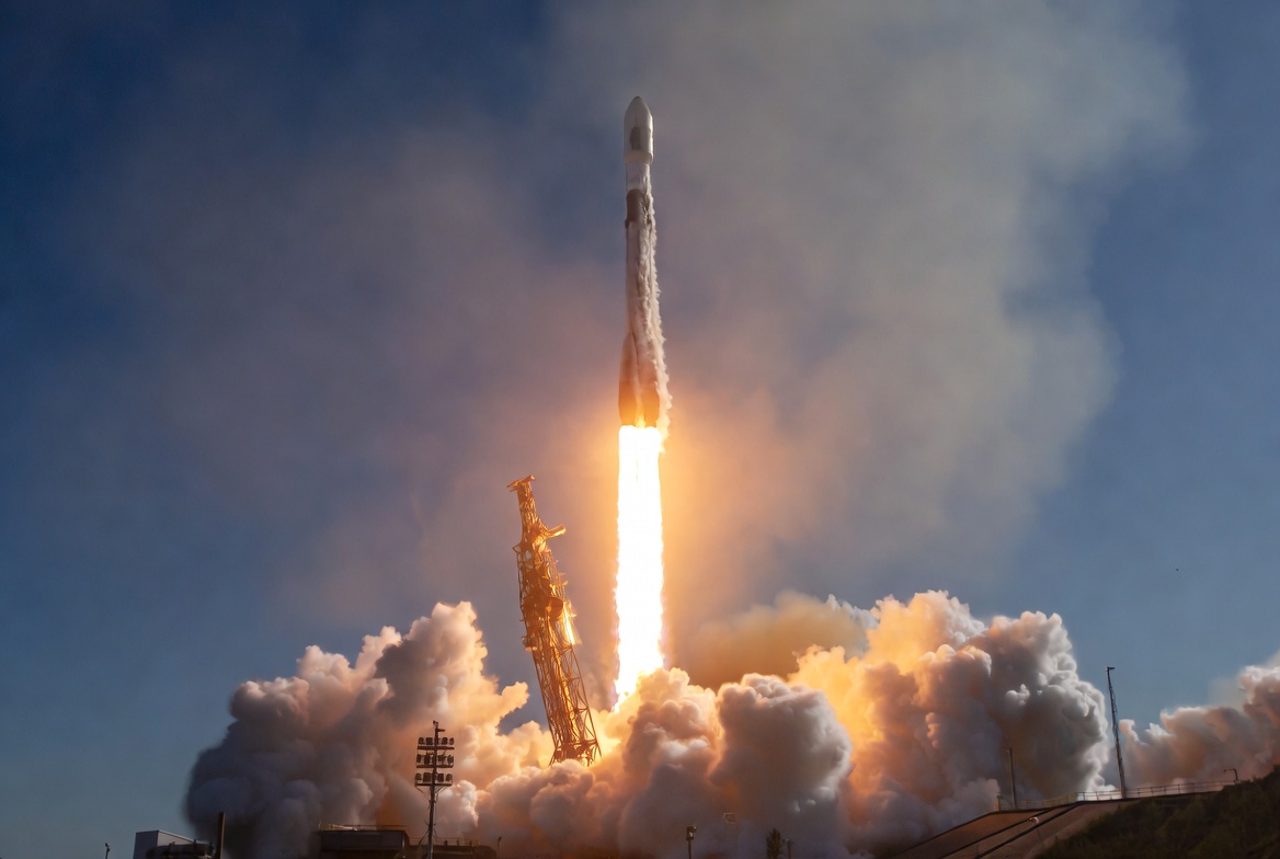 «Ангару» готовы заправлять на Восточном. Для охлаждения стартового стола подаётся 4,5 т воды в секунду