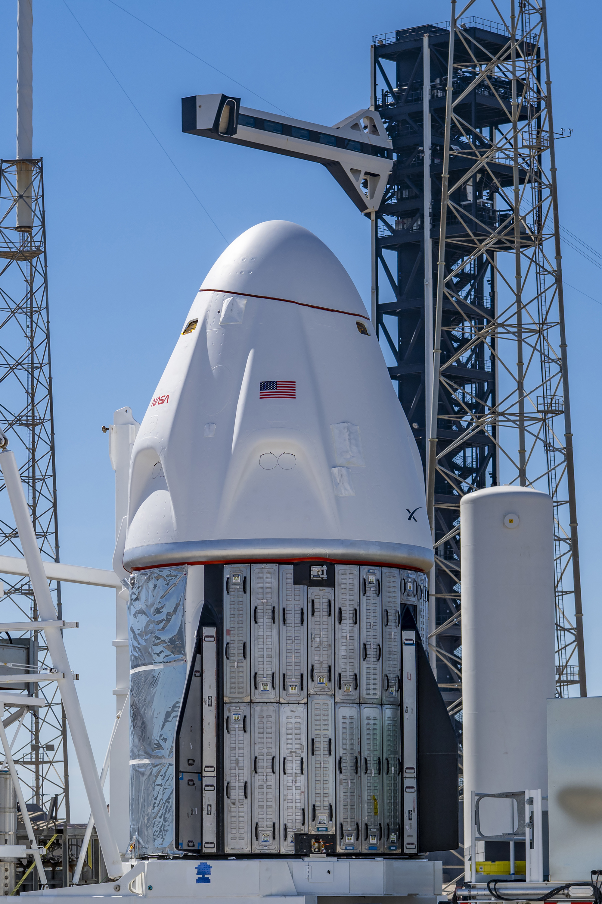 К старту готовы: команда Crew-12 прибыла на космодром