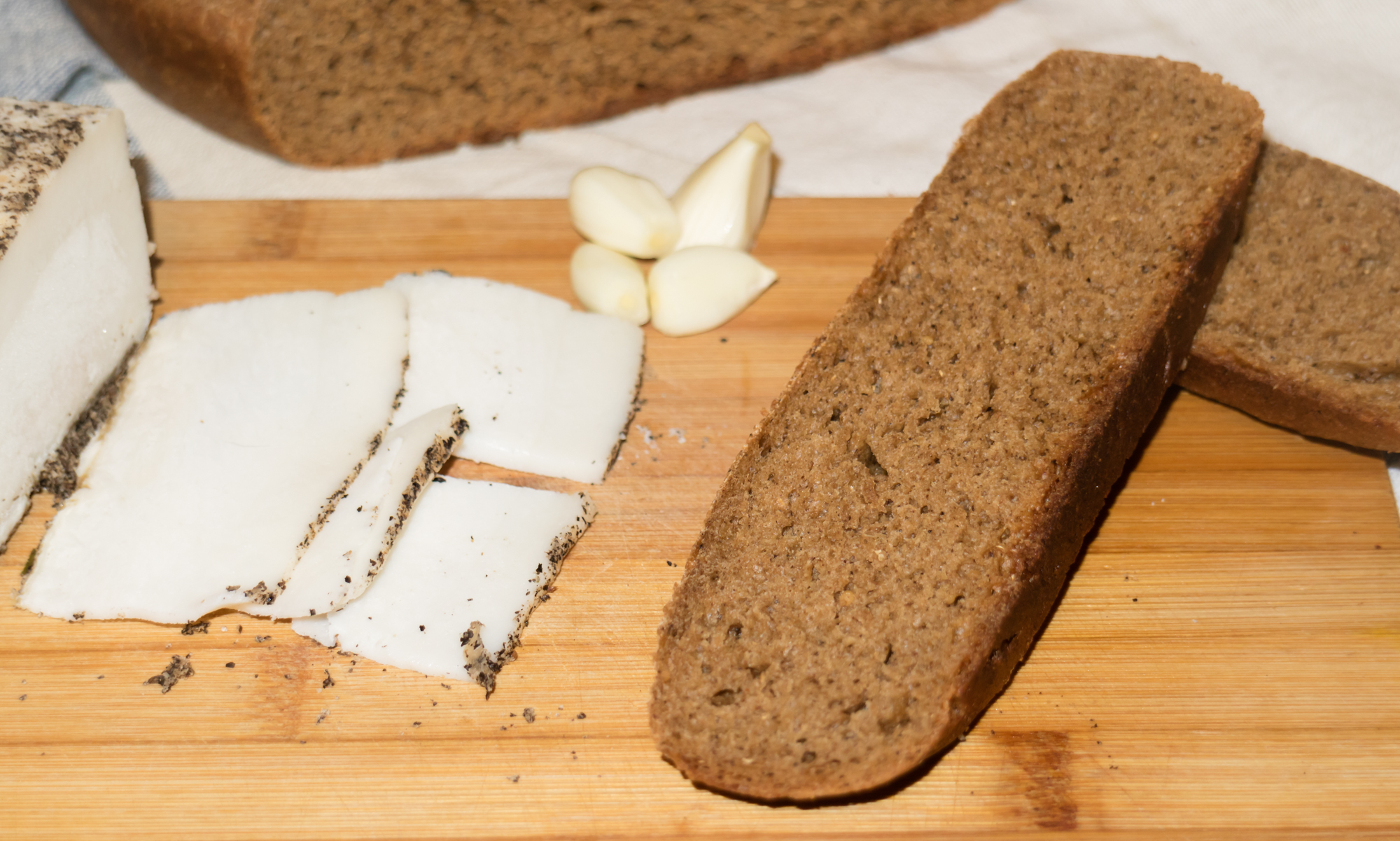 Хлеб при язве желудка. Черный хлеб с тмином. Хлеб для похудения. Хлеб при язве. Бородинский хлеб при диабете 2 типа.