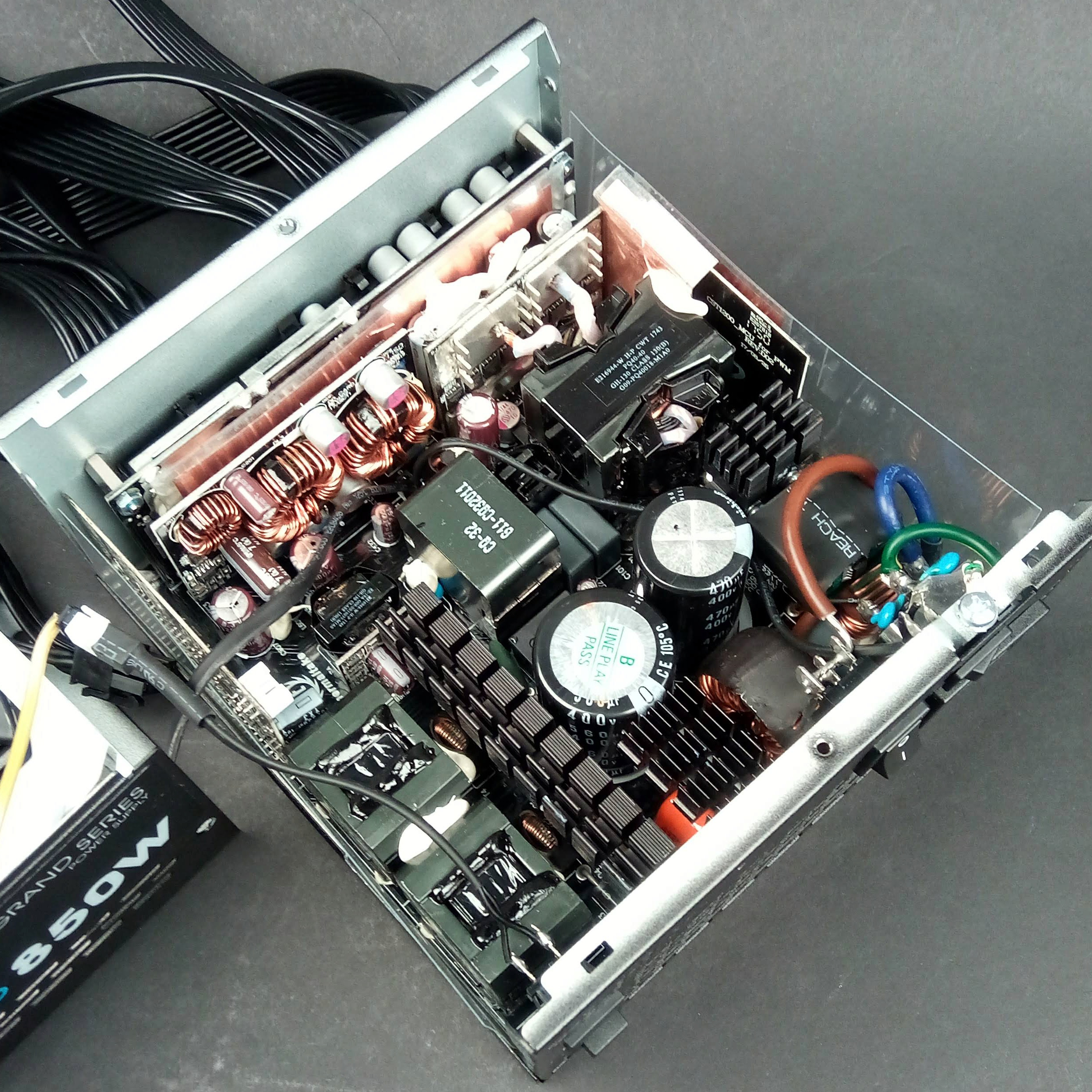 Toughpower grand rgb. Toughpower dps g rgb 750w gold подключение asus strix 1080 ti. Thermaltake toughpower grand 850w platinum. Thermaltake toughpower grand rgb обзор. Thermaltake toughpower grand rgb sync edition 850w.