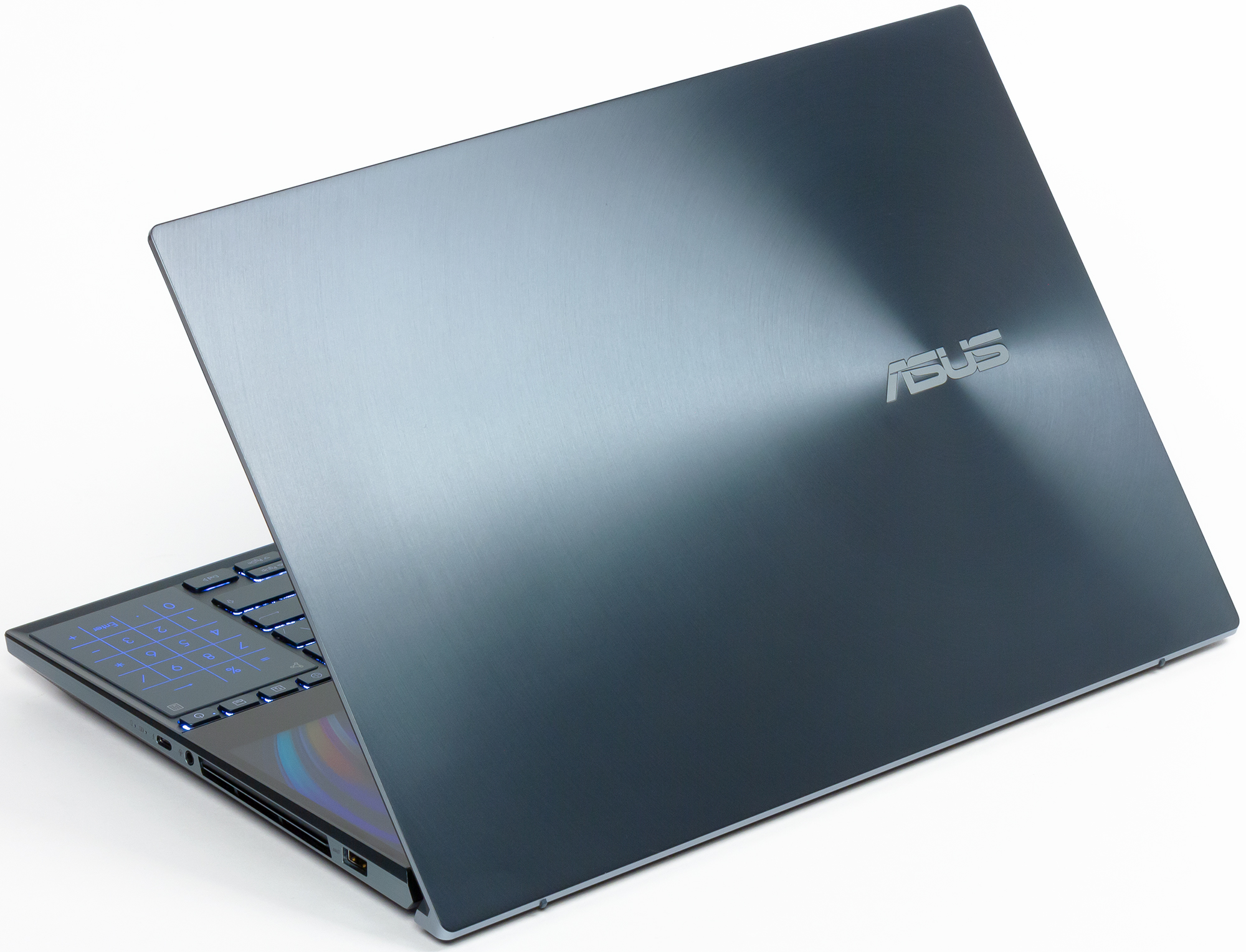Ноутбук в металлическом корпусе. ASUS ux581. ASUS ZENBOOK Pro Duo ux581gv. Laptop ASUS ZENBOOK Duo 581. ASUS ZENBOOK 11.6.
