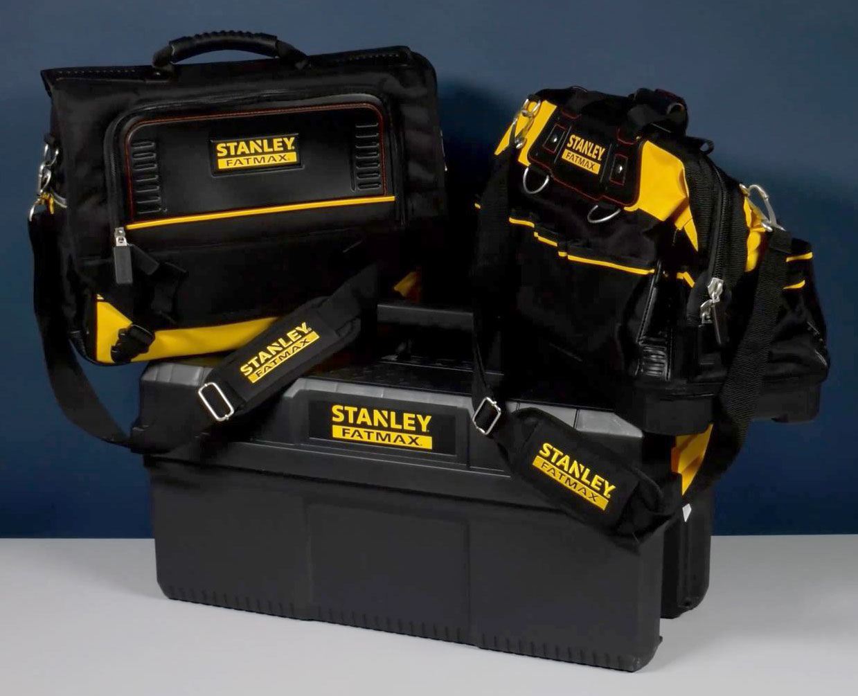 Видеообзор сумок для инструментов Stanley Fatmax