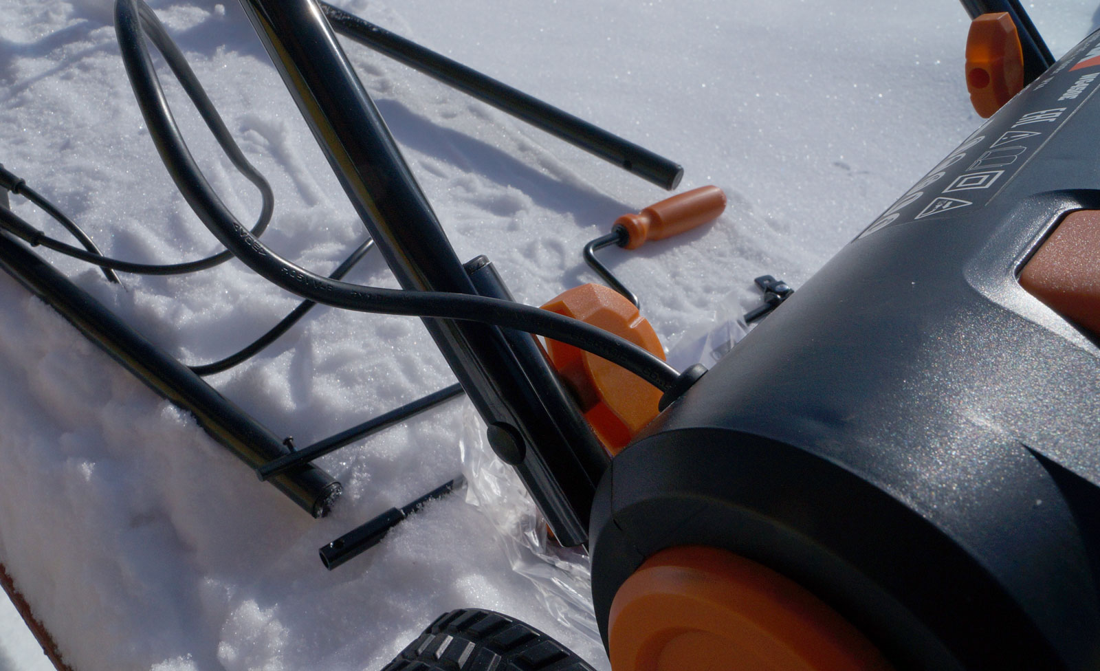 Обзор электрического снегоуборщика Worx WG450E 1600 Вт